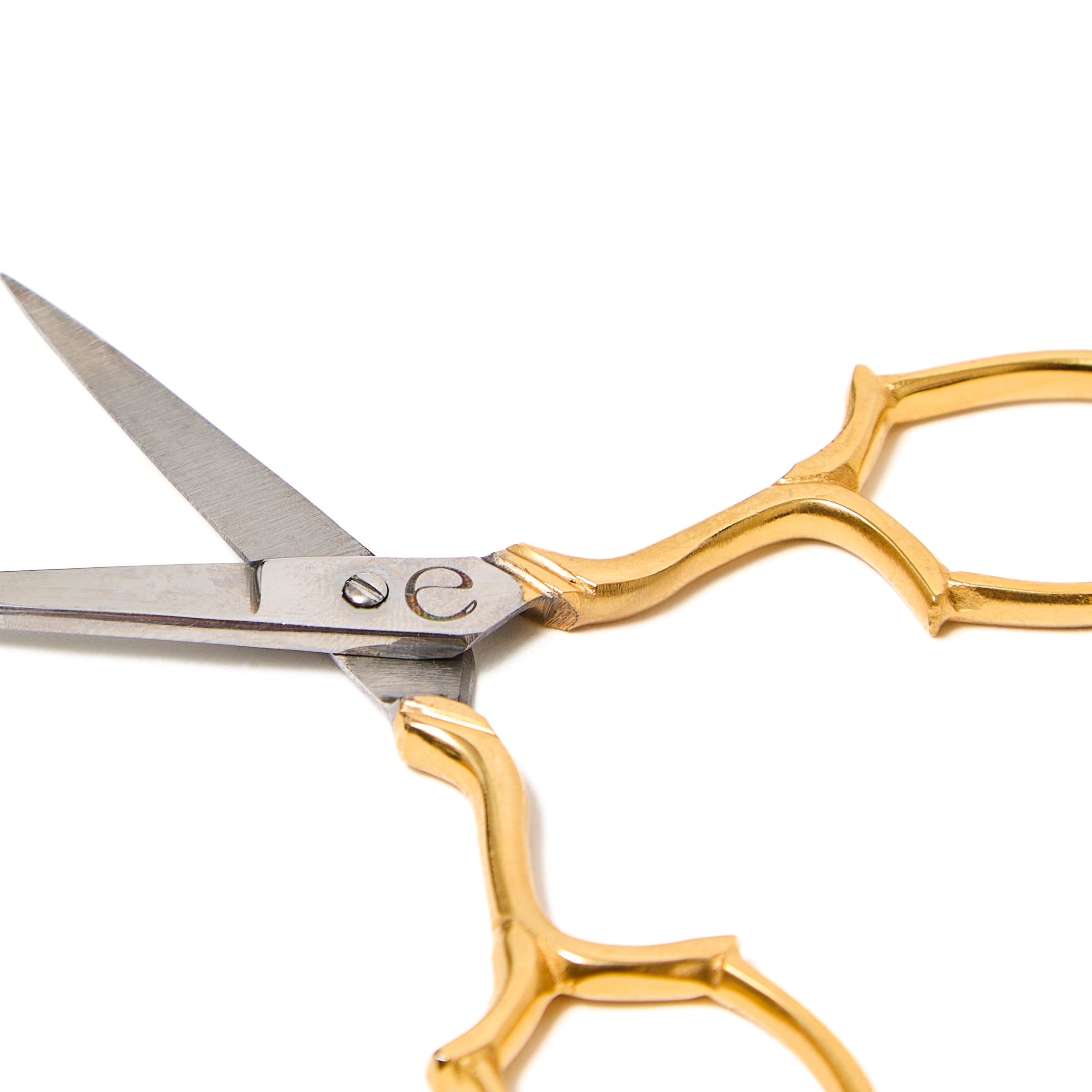 Evergreen Needlepoint Scissors- TSA Approved
