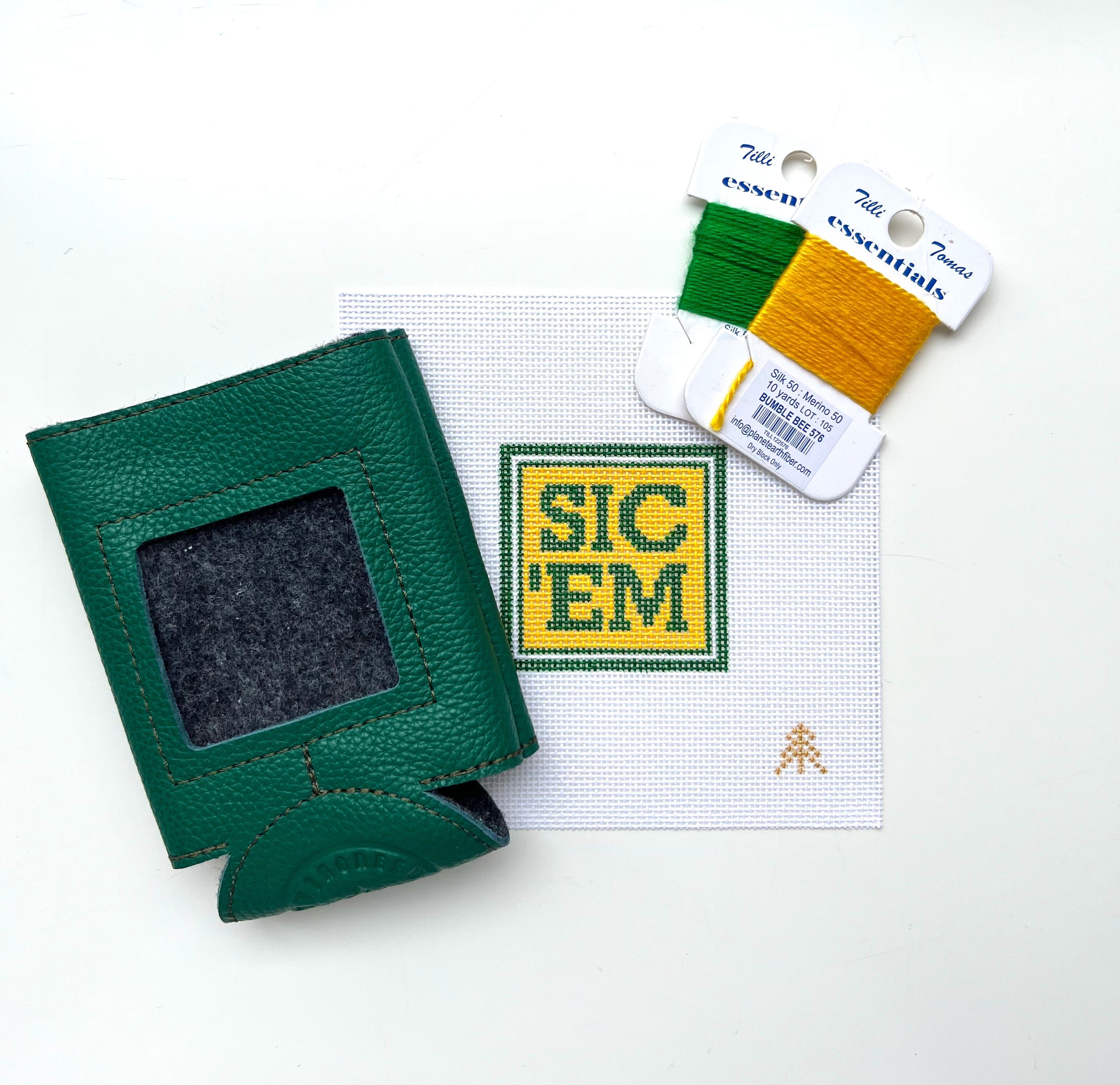 Sic 'Em Baylor Needlepoint Can Cozy Kit- Canvas Insert for Can Cozy